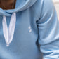 Focus sur le cordon du hoodie bleu fabriqué en France éco-responsable de 15:45